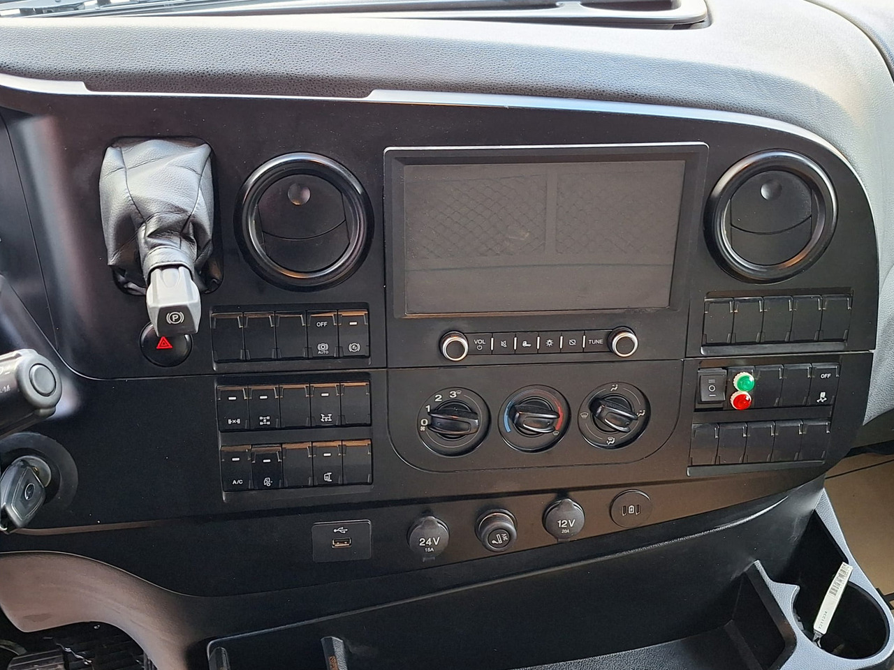 Camión volquete FORD 4445 XD: foto 12