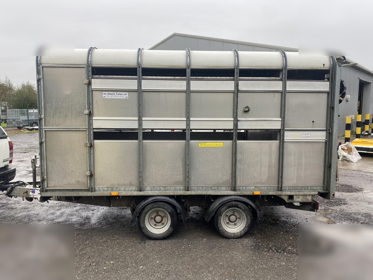 2018 IFOR WILLIAMS DP120 - Remolque transporte de ganado: foto 5 2018 IFOR WILLIAMS DP120 - Remolque transporte de ganado: foto 5