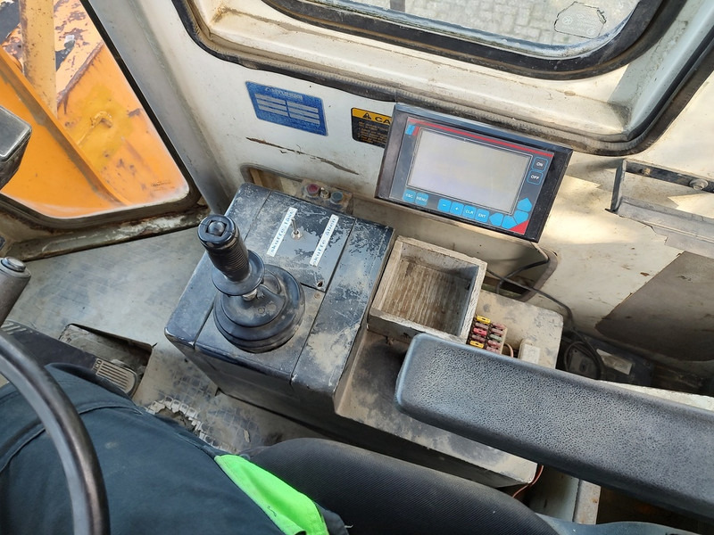 Cargadora de ruedas Hyundai HL35: foto 19