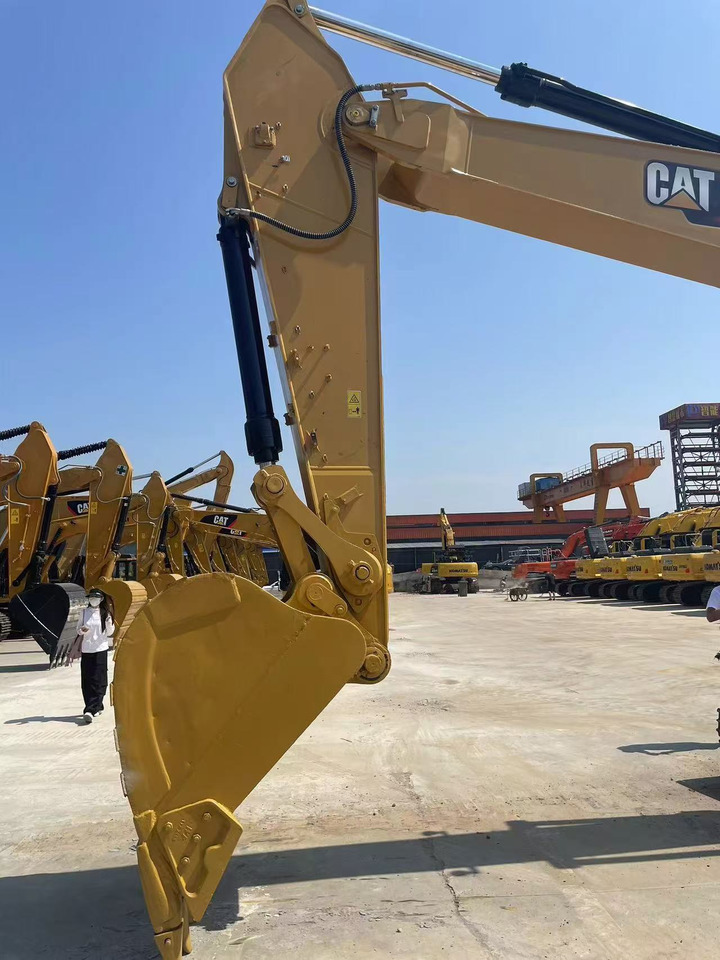 CATERPILLAR 330GC Low fuel consumption and easy maintenance Earthwork Engineering Mining Urban Construction - Excavadora de cadenas: foto 3 CATERPILLAR 330GC Low fuel consumption and easy maintenance Earthwork Engineering Mining Urban Construction - Excavadora de cadenas: foto 3