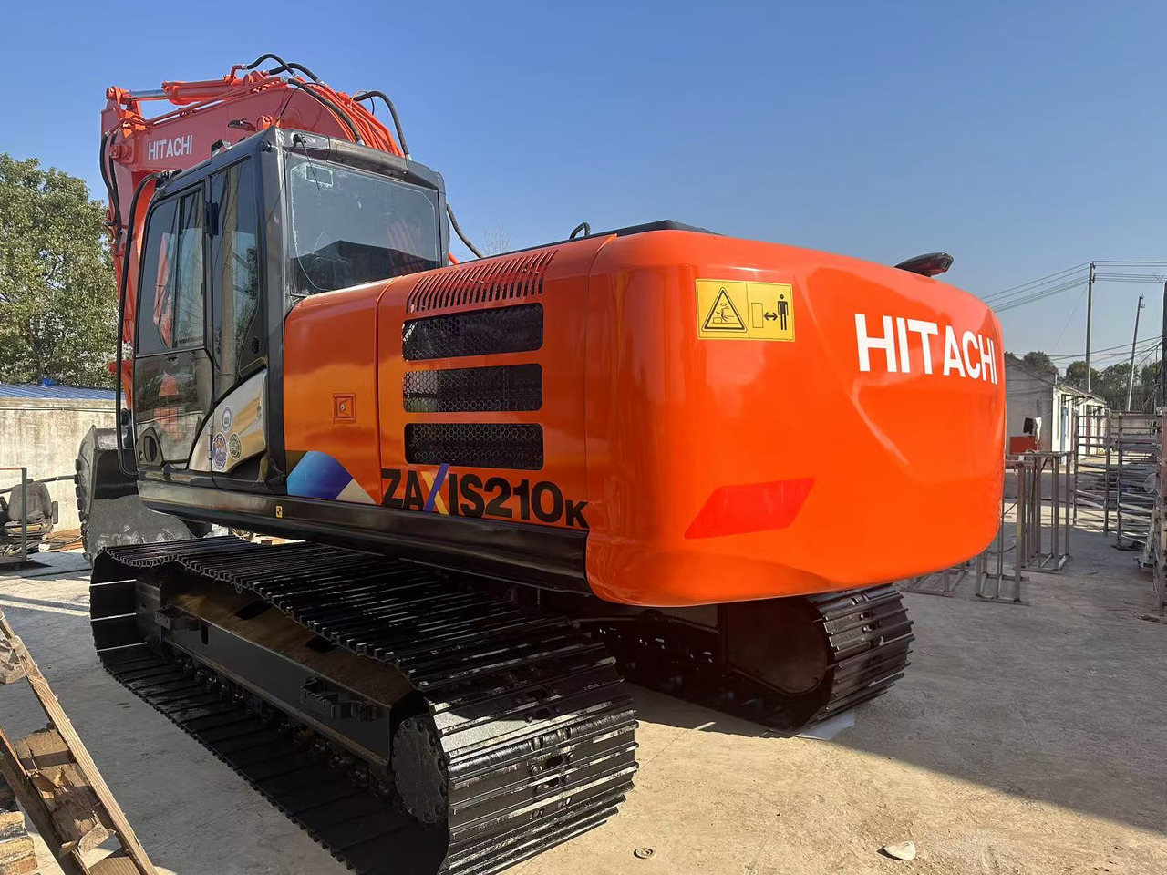 HITACHI ZX210K crawler excavators - Excavadora de cadenas: foto 1 HITACHI ZX210K crawler excavators - Excavadora de cadenas: foto 1