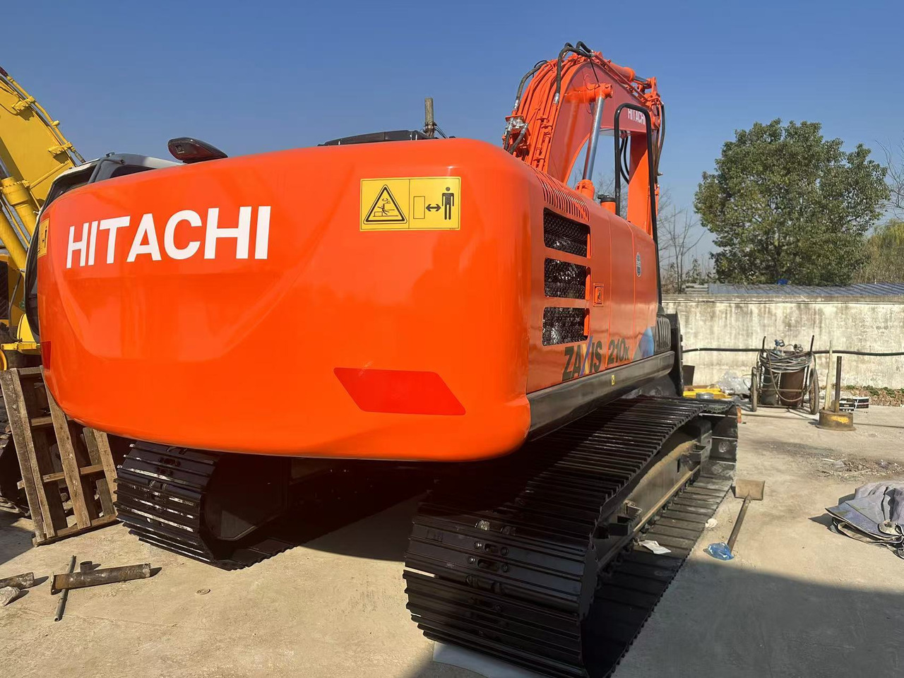 HITACHI ZX210K crawler excavators - Excavadora de cadenas: foto 3 HITACHI ZX210K crawler excavators - Excavadora de cadenas: foto 3