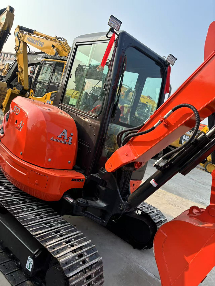 KUBOTA 6 ton mini excavator japan brand original - Miniexcavadora: foto 2 KUBOTA 6 ton mini excavator japan brand original - Miniexcavadora: foto 2