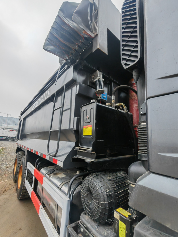 SHACMAN X3000 6x4 dump truck - Camión volquete: foto 5 SHACMAN X3000 6x4 dump truck - Camión volquete: foto 5