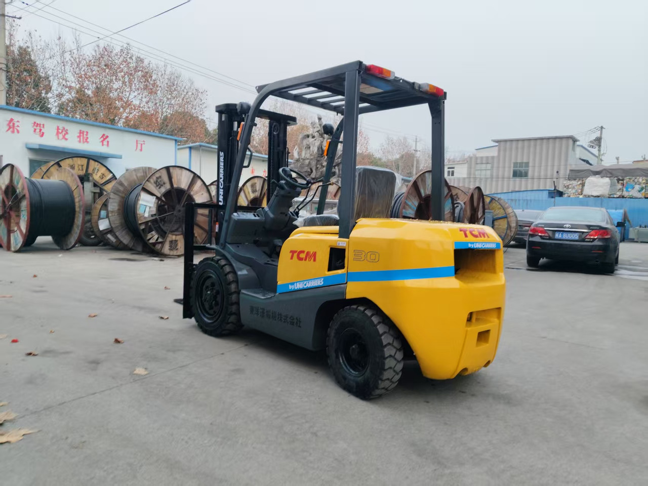 Carretilla elevadora diésel TCM FD30 Japan brand used 3 ton diesel forklift Customizable mast clamps: foto 7