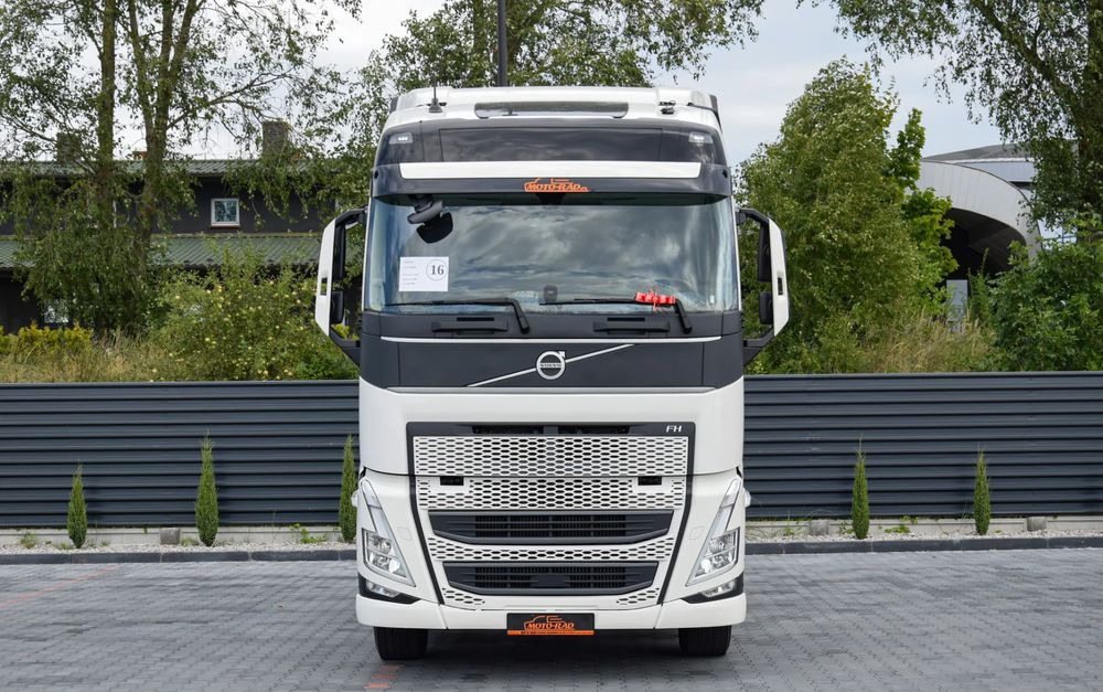 Volvo FH500 / EURO 6 / NOWY MODEL / KLIMATYZACJA POSTOJOWA / ACC / LEDY / 2 ZBIORNIKI PALIWA / FULL SPILERY / 2021 / SERWISOWANY / SPROWADZONY - Cabeza tractora: foto 2 Volvo FH500 / EURO 6 / NOWY MODEL / KLIMATYZACJA POSTOJOWA / ACC / LEDY / 2 ZBIORNIKI PALIWA / FULL SPILERY / 2021 / SERWISOWANY / SPROWADZONY - Cabeza tractora: foto 2