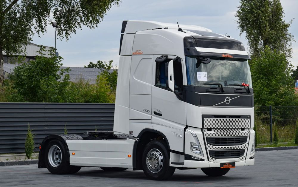 Volvo FH500 / EURO 6 / NOWY MODEL / KLIMATYZACJA POSTOJOWA / ACC / LEDY / 2 ZBIORNIKI PALIWA / FULL SPILERY / 2021 / SERWISOWANY / SPROWADZONY - Cabeza tractora: foto 3 Volvo FH500 / EURO 6 / NOWY MODEL / KLIMATYZACJA POSTOJOWA / ACC / LEDY / 2 ZBIORNIKI PALIWA / FULL SPILERY / 2021 / SERWISOWANY / SPROWADZONY - Cabeza tractora: foto 3