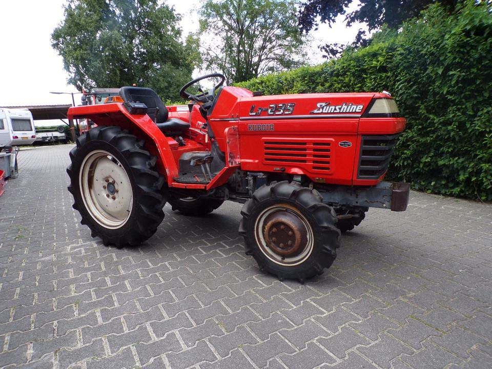 Kleintrakltor Kubota L1-235 - Mini tractor: foto 3 Kleintrakltor Kubota L1-235 - Mini tractor: foto 3