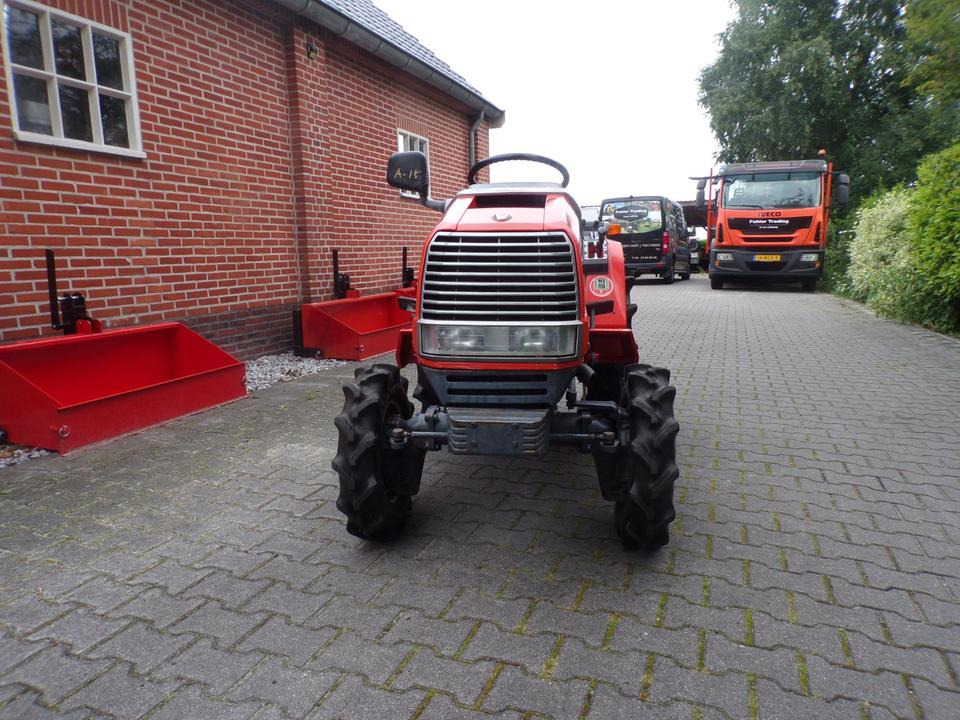Kleintraktor Kubota A-15 - Mini tractor: foto 4 Kleintraktor Kubota A-15 - Mini tractor: foto 4