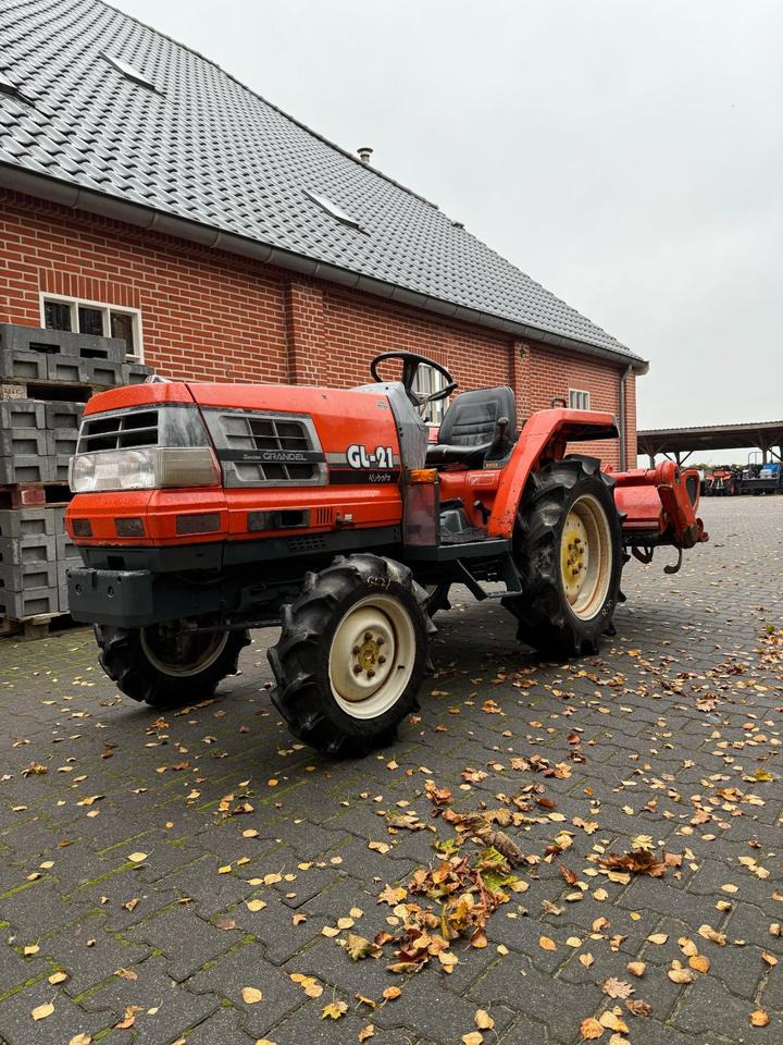 Kleintraktor Kubota GL-21 - Mini tractor: foto 1 Kleintraktor Kubota GL-21 - Mini tractor: foto 1