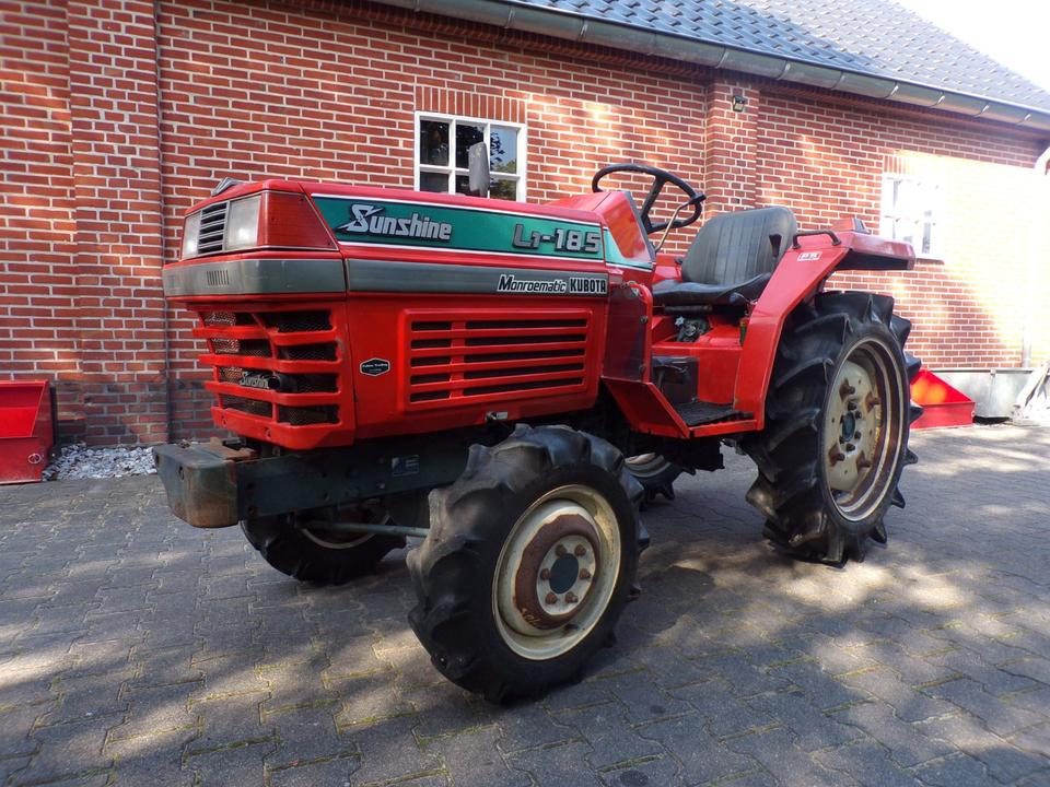 Kleintraktor Kubota L1-185 - Mini tractor: foto 1 Kleintraktor Kubota L1-185 - Mini tractor: foto 1