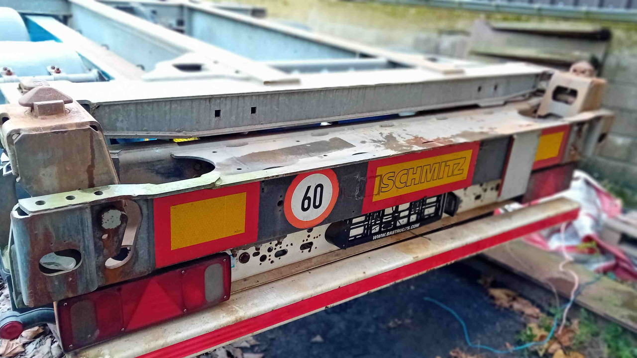 SCHMITZ CARGOBULL châssis porte-conteneur semi-remorque Os - type SGF*3 - adaptable pour conteneur 20' et 40' - Semirremolque portacontenedore/ Intercambiable: foto 4 SCHMITZ CARGOBULL châssis porte-conteneur semi-remorque Os - type SGF*3 - adaptable pour conteneur 20' et 40' - Semirremolque portacontenedore/ Intercambiable: foto 4