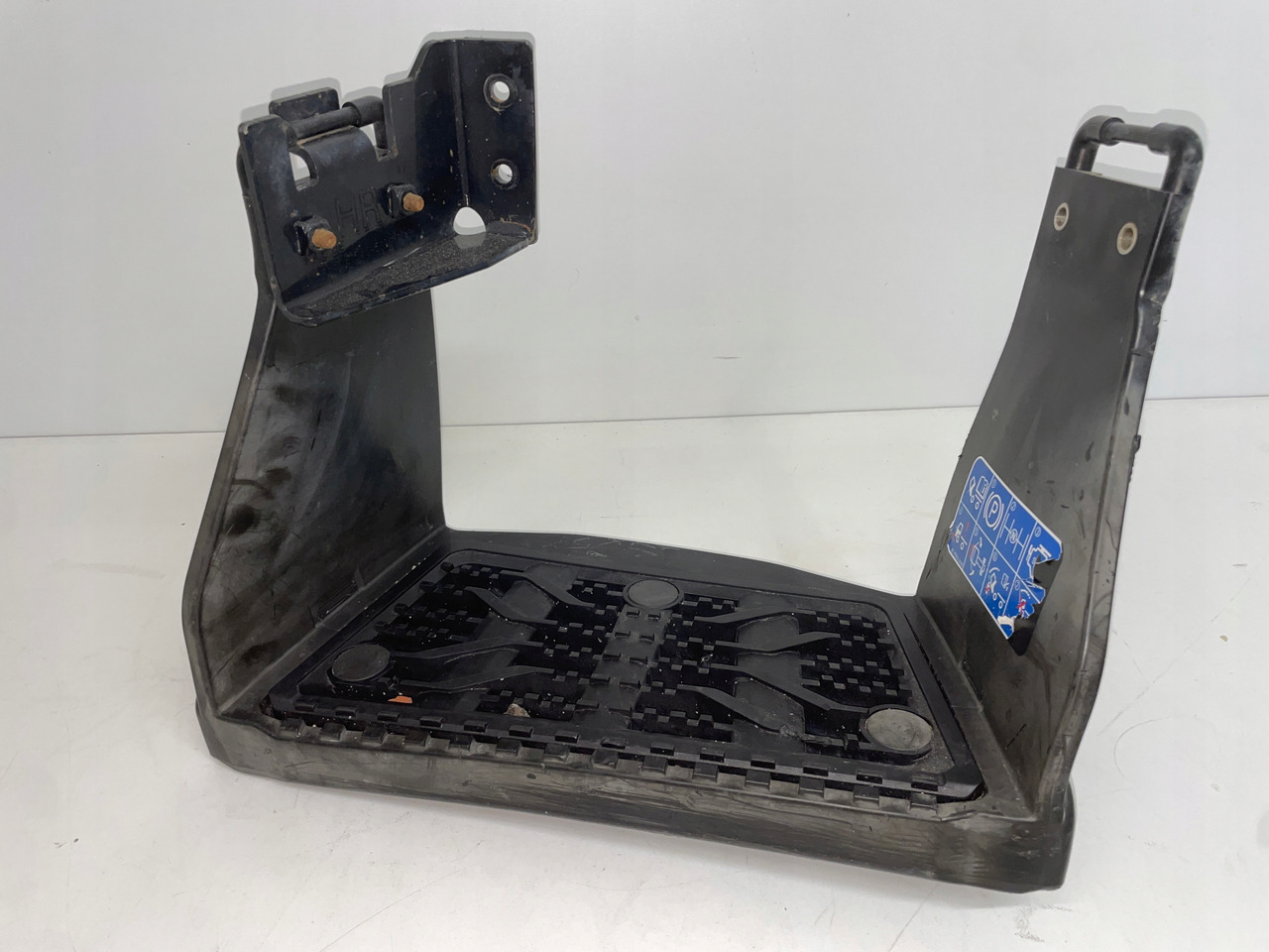 DOLNY STOPIEŃ STOPNICA MAN TG3 TGX TGS 3 81615016003 - Peldaño para Camión: foto 1 DOLNY STOPIEŃ STOPNICA MAN TG3 TGX TGS 3 81615016003 - Peldaño para Camión: foto 1