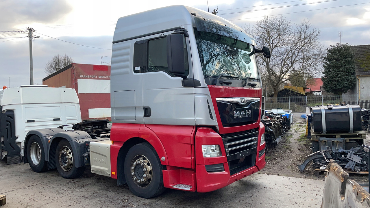 GOŁA KABINA MAN TGX XLX 2019 ROK LIFT ŚRODEK BEŻOWY EURO 6 - Cabina para Camión: foto 2 GOŁA KABINA MAN TGX XLX 2019 ROK LIFT ŚRODEK BEŻOWY EURO 6 - Cabina para Camión: foto 2