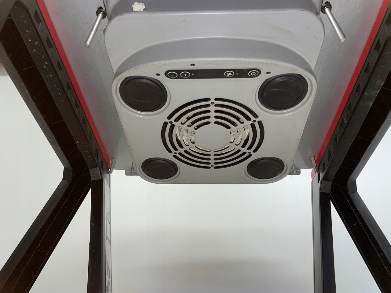 KLIMATYZACJA POSTOJOWA WAECO CA800 MAN SCANIA VOLVO DAF CA-0800-DC - Compresor de aire acondicionado para Camión: foto 5 KLIMATYZACJA POSTOJOWA WAECO CA800 MAN SCANIA VOLVO DAF CA-0800-DC - Compresor de aire acondicionado para Camión: foto 5