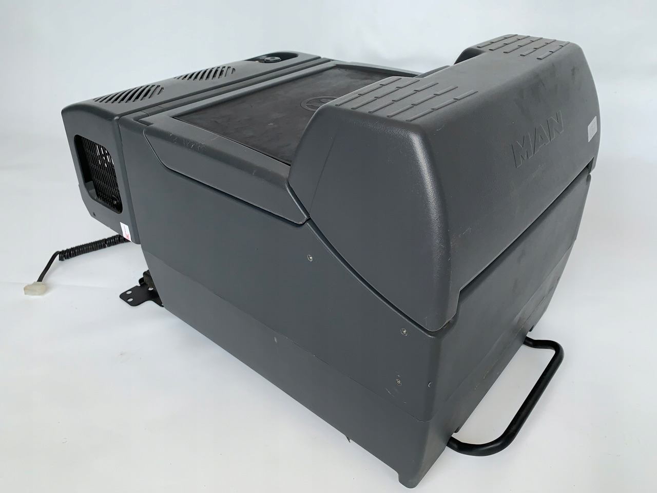 LODÓWKA MAN TGA TGX TGS TGL TGM NR 1057 - Cabina e interior para Camión: foto 1 LODÓWKA MAN TGA TGX TGS TGL TGM NR 1057 - Cabina e interior para Camión: foto 1