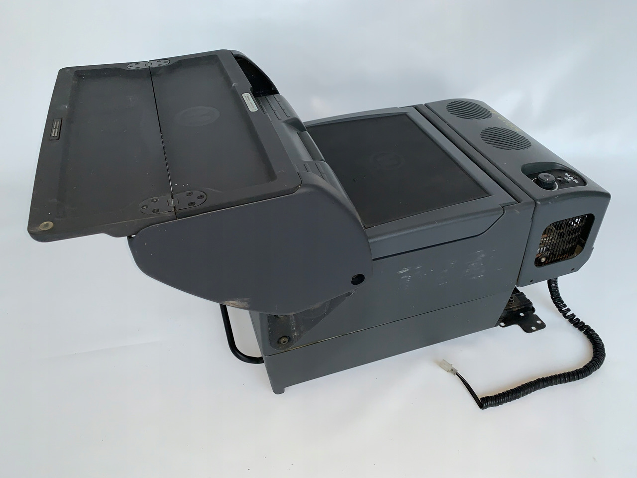 LODÓWKA MAN TGA TGX TGS TGL TGM PÓŁKA NR 1061 - Cabina e interior para Camión: foto 1 LODÓWKA MAN TGA TGX TGS TGL TGM PÓŁKA NR 1061 - Cabina e interior para Camión: foto 1