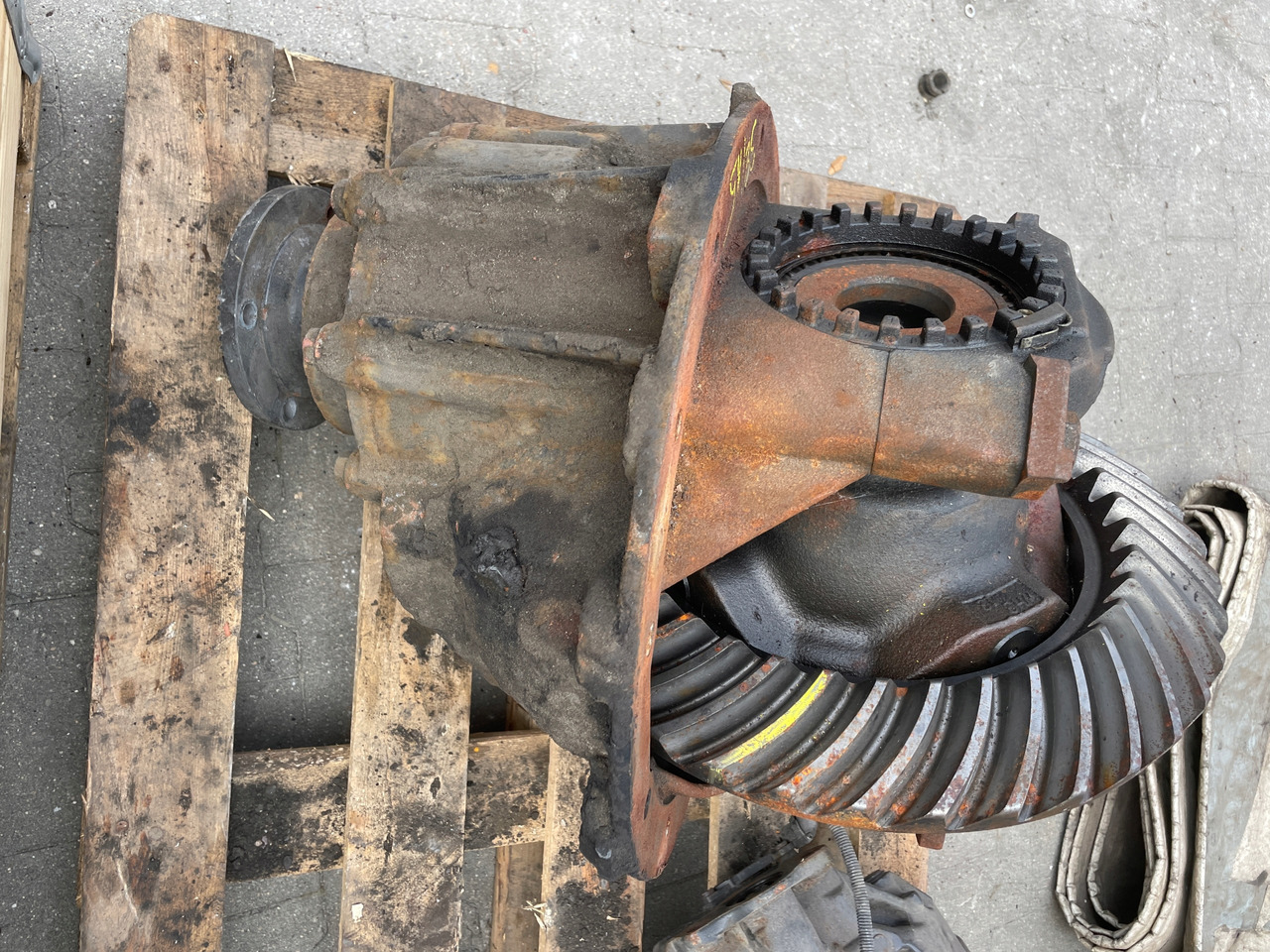 MAN TGX TGS TGA WKŁAD DYFERENCJAŁ MOSTU DYFER 38:15, 81350106301 - Eje posterior para Camión: foto 3 MAN TGX TGS TGA WKŁAD DYFERENCJAŁ MOSTU DYFER 38:15, 81350106301 - Eje posterior para Camión: foto 3