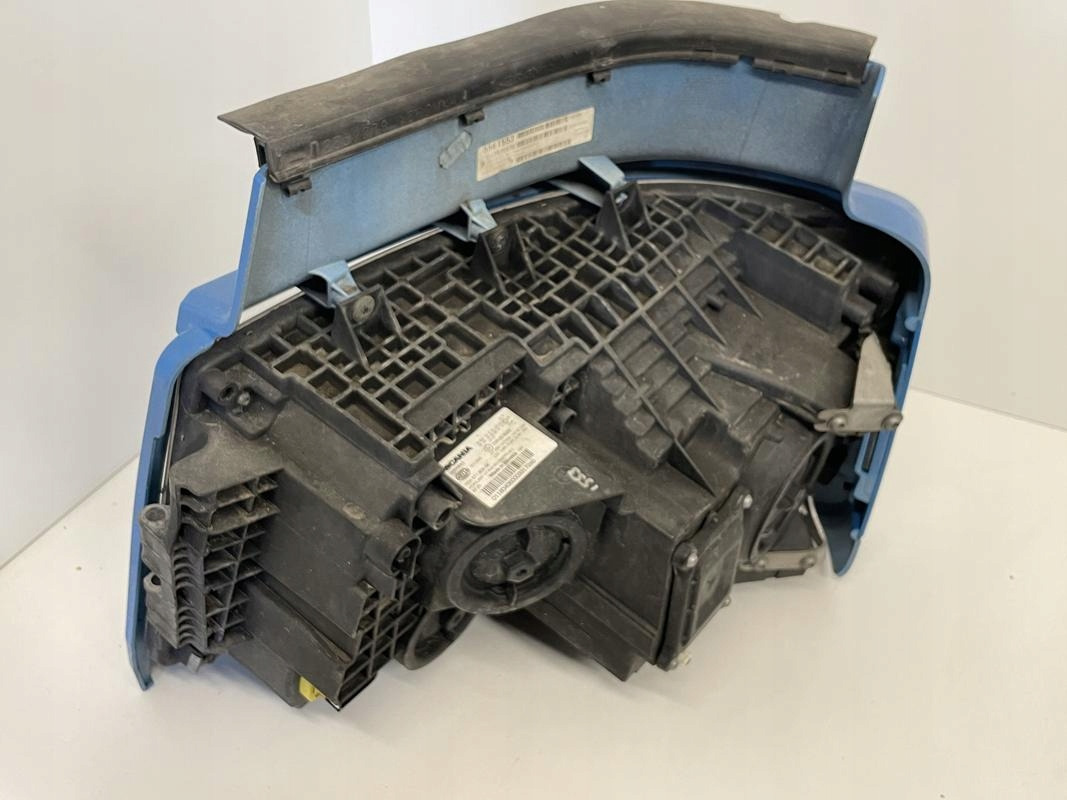 PRAWY REFLEKTOR SCANIA S NAKŁADKA OSŁONA LAMPY - Faro delantero para Camión: foto 3 PRAWY REFLEKTOR SCANIA S NAKŁADKA OSŁONA LAMPY - Faro delantero para Camión: foto 3