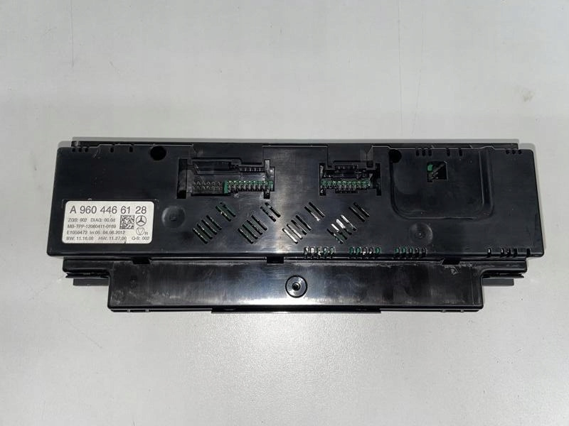 STEROWNIK KLIMATYZACJI MERCEDES ACTROS A9604466168 - Unidad de control para Camión: foto 2 STEROWNIK KLIMATYZACJI MERCEDES ACTROS A9604466168 - Unidad de control para Camión: foto 2