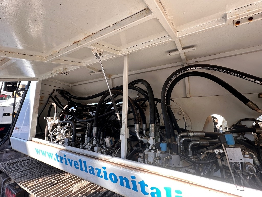 Mait HR130 - Martillo de hinca de pilotes: foto 4 Mait HR130 - Martillo de hinca de pilotes: foto 4