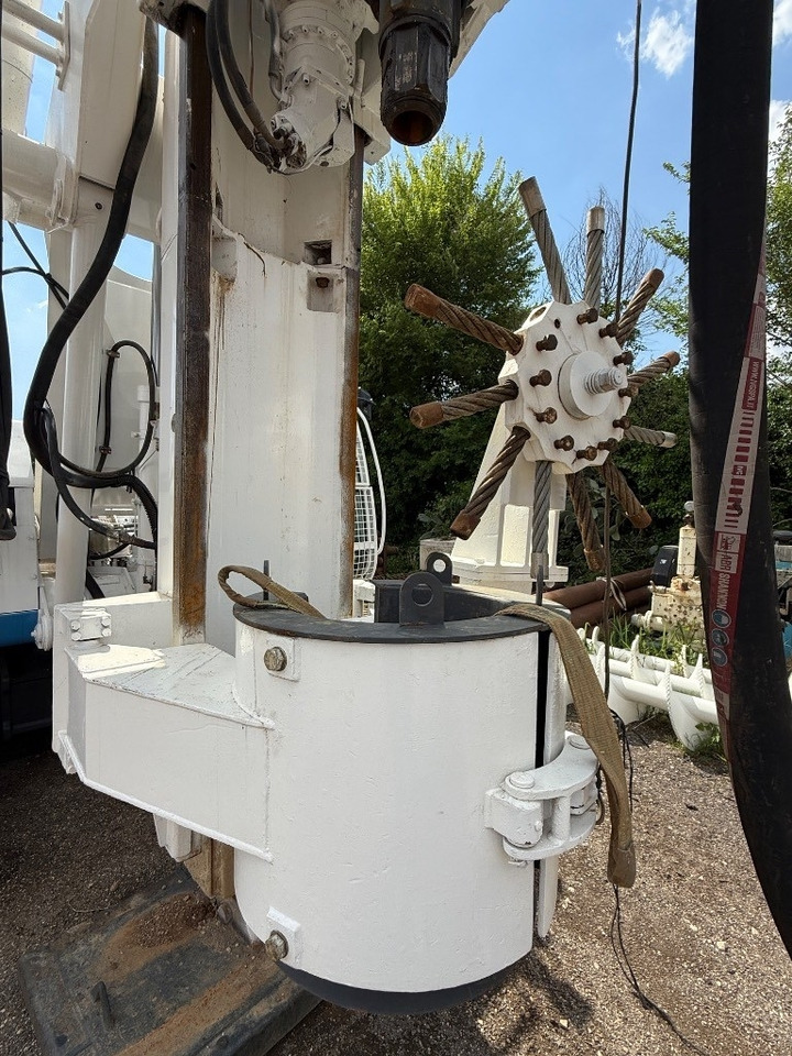 Soilmec R 210 - Martillo de hinca de pilotes: foto 3 Soilmec R 210 - Martillo de hinca de pilotes: foto 3