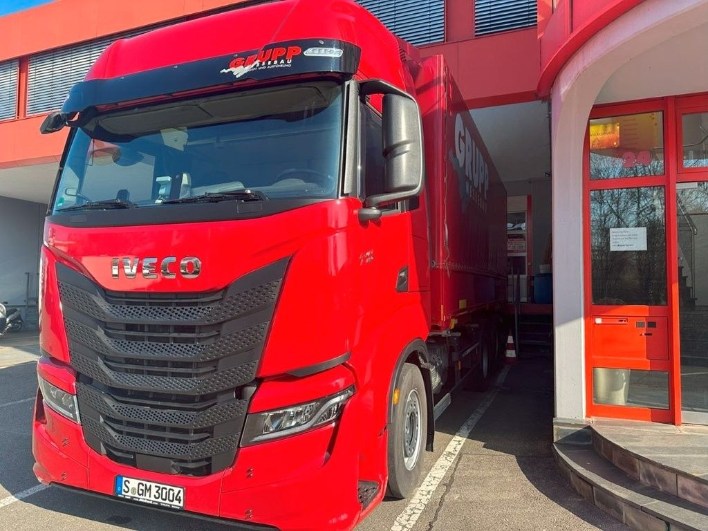 Iveco AS 260SY/FS CM - Camión portacontenedore/ Intercambiable: foto 1 Iveco AS 260SY/FS CM - Camión portacontenedore/ Intercambiable: foto 1