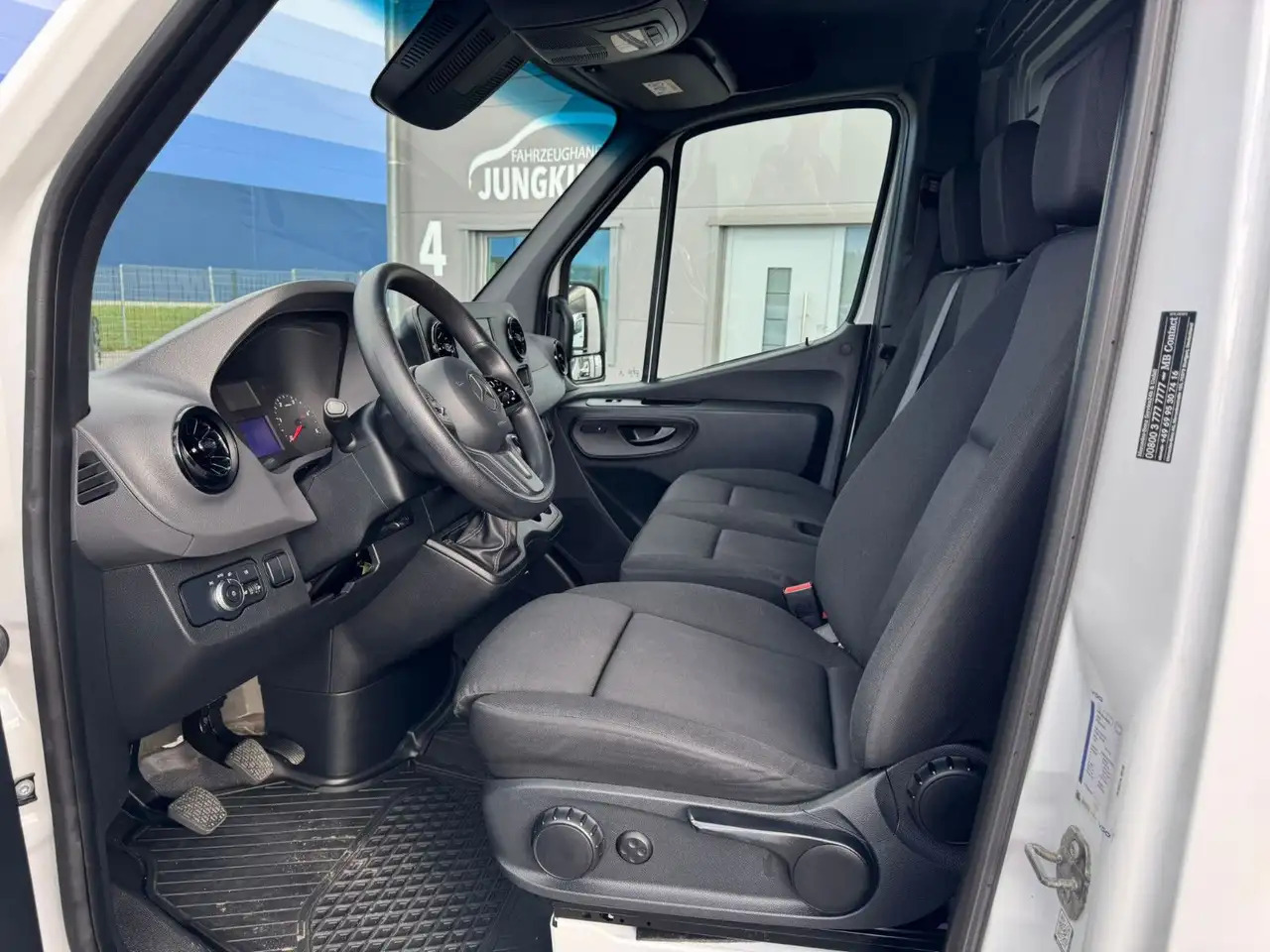 Mercedes-Benz Sprinter 317 CDI Lang Hoch Klima MBUX AHK - Furgón: foto 4 Mercedes-Benz Sprinter 317 CDI Lang Hoch Klima MBUX AHK - Furgón: foto 4