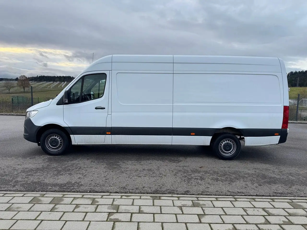 Mercedes-Benz Sprinter 317 CDI Maxi Lang Klima MBUX AHK - Furgón: foto 3 Mercedes-Benz Sprinter 317 CDI Maxi Lang Klima MBUX AHK - Furgón: foto 3