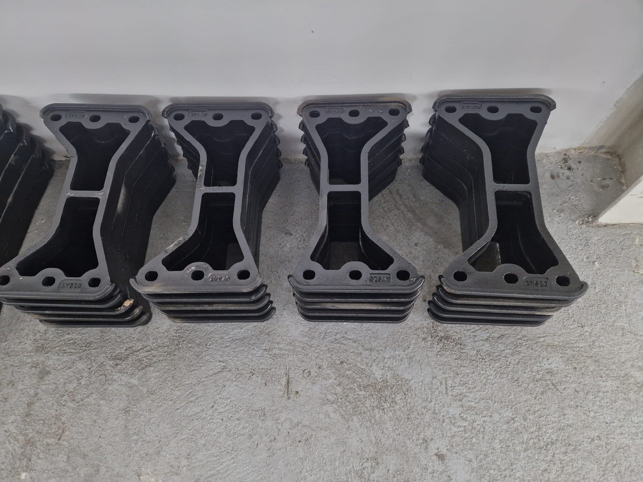 Cardane Camion SET INALTATOR CUPLA - Quinta rueda para Camión volquete: foto 2 Cardane Camion SET INALTATOR CUPLA - Quinta rueda para Camión volquete: foto 2