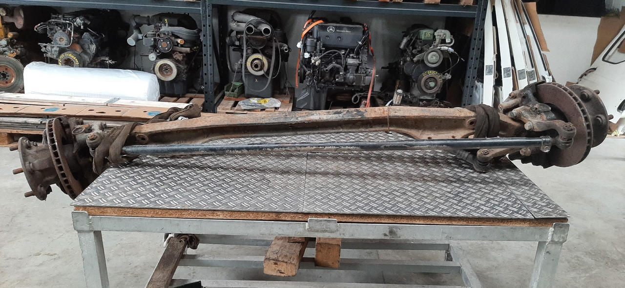 Gebrauchte DB 8.14, Vorderachse, Artikel - Nr. : 81.99999 - 9999 - Eje delantero para Camión: foto 4 Gebrauchte DB 8.14, Vorderachse, Artikel - Nr. : 81.99999 - 9999 - Eje delantero para Camión: foto 4