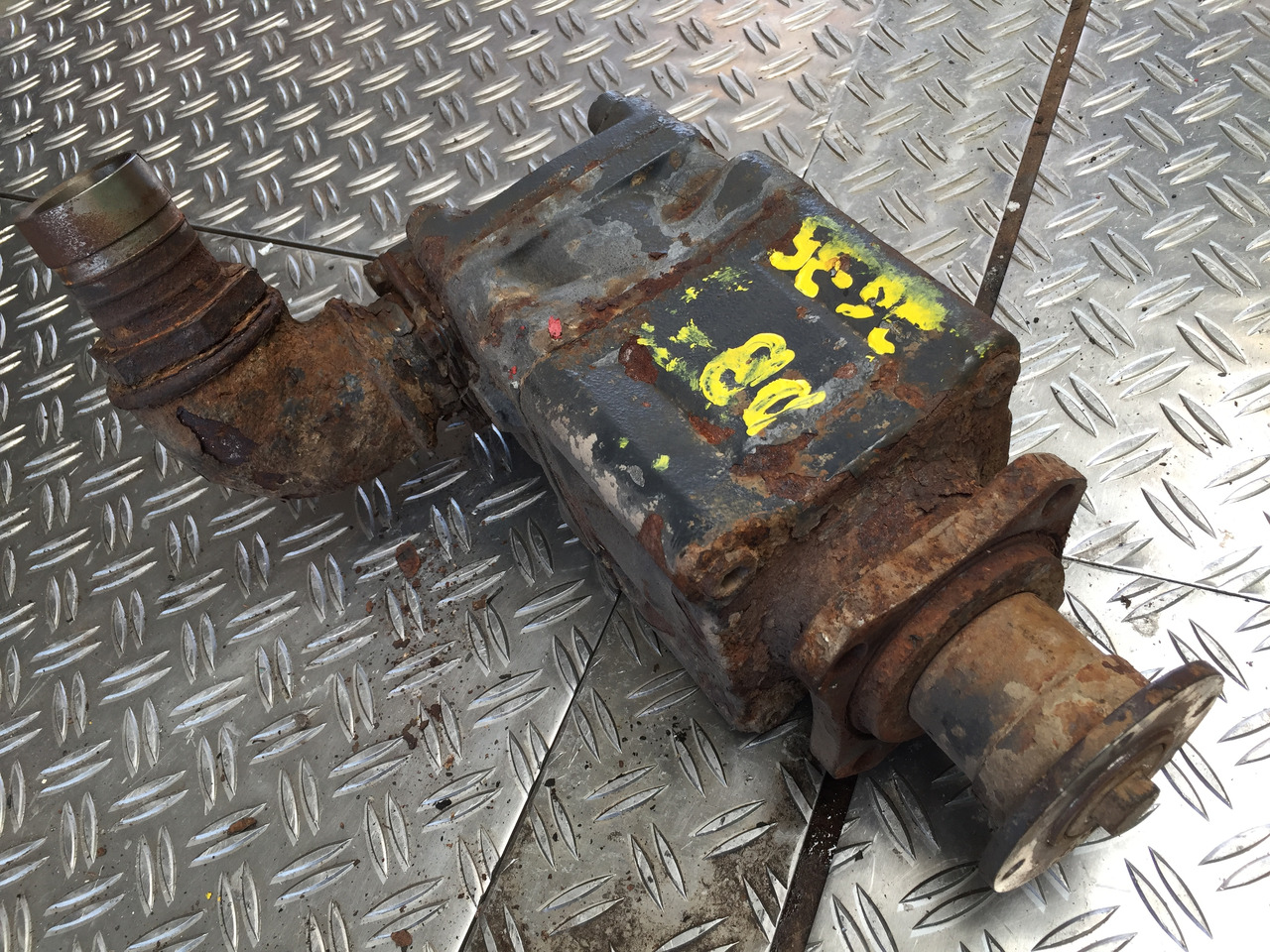 Gebrauchte Hydraulikpumpe, MB 36.35, Artikel-Nr. : SL 62 - Bomba hidráulica para Camión: foto 3 Gebrauchte Hydraulikpumpe, MB 36.35, Artikel-Nr. : SL 62 - Bomba hidráulica para Camión: foto 3