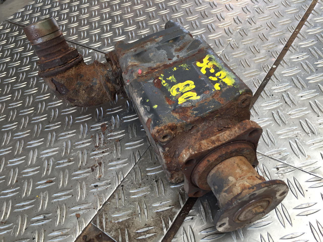 Gebrauchte Hydraulikpumpe, MB 36.35, Artikel-Nr. : SL 62 - Bomba hidráulica para Camión: foto 5 Gebrauchte Hydraulikpumpe, MB 36.35, Artikel-Nr. : SL 62 - Bomba hidráulica para Camión: foto 5