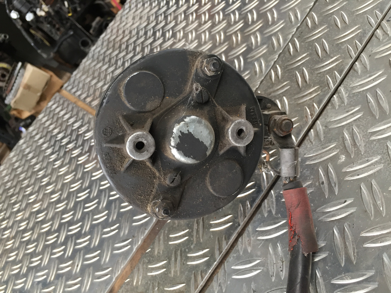 Gebrauchter Anlasser Magirus Deutz, Motor Typ 5 L912, Artikel - Nr. : 0 001 368 001 - Arranque para Camión: foto 4 Gebrauchter Anlasser Magirus Deutz, Motor Typ 5 L912, Artikel - Nr. : 0 001 368 001 - Arranque para Camión: foto 4