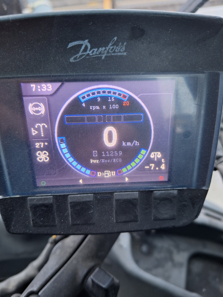 KALMAR DCG 100 45 ES7 - Carretilla para contenedores: foto 4 KALMAR DCG 100 45 ES7 - Carretilla para contenedores: foto 4