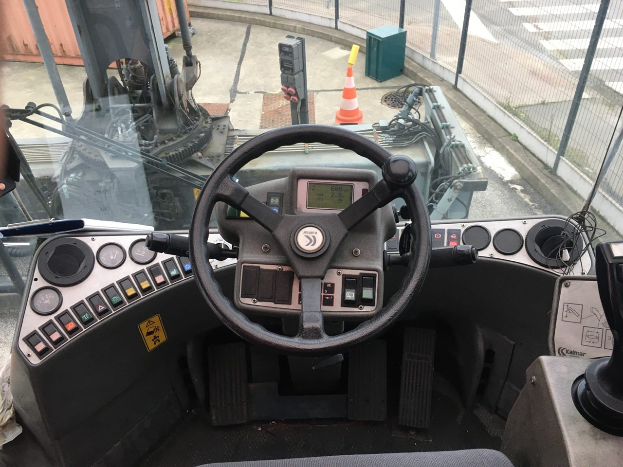 Reach stacker KALMAR DRD 450 80 S5XS: foto 6