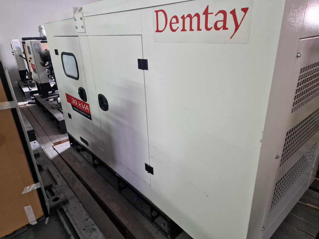 Kubota V3300 DMG 330 - Equipo de taller: foto 3 Kubota V3300 DMG 330 - Equipo de taller: foto 3