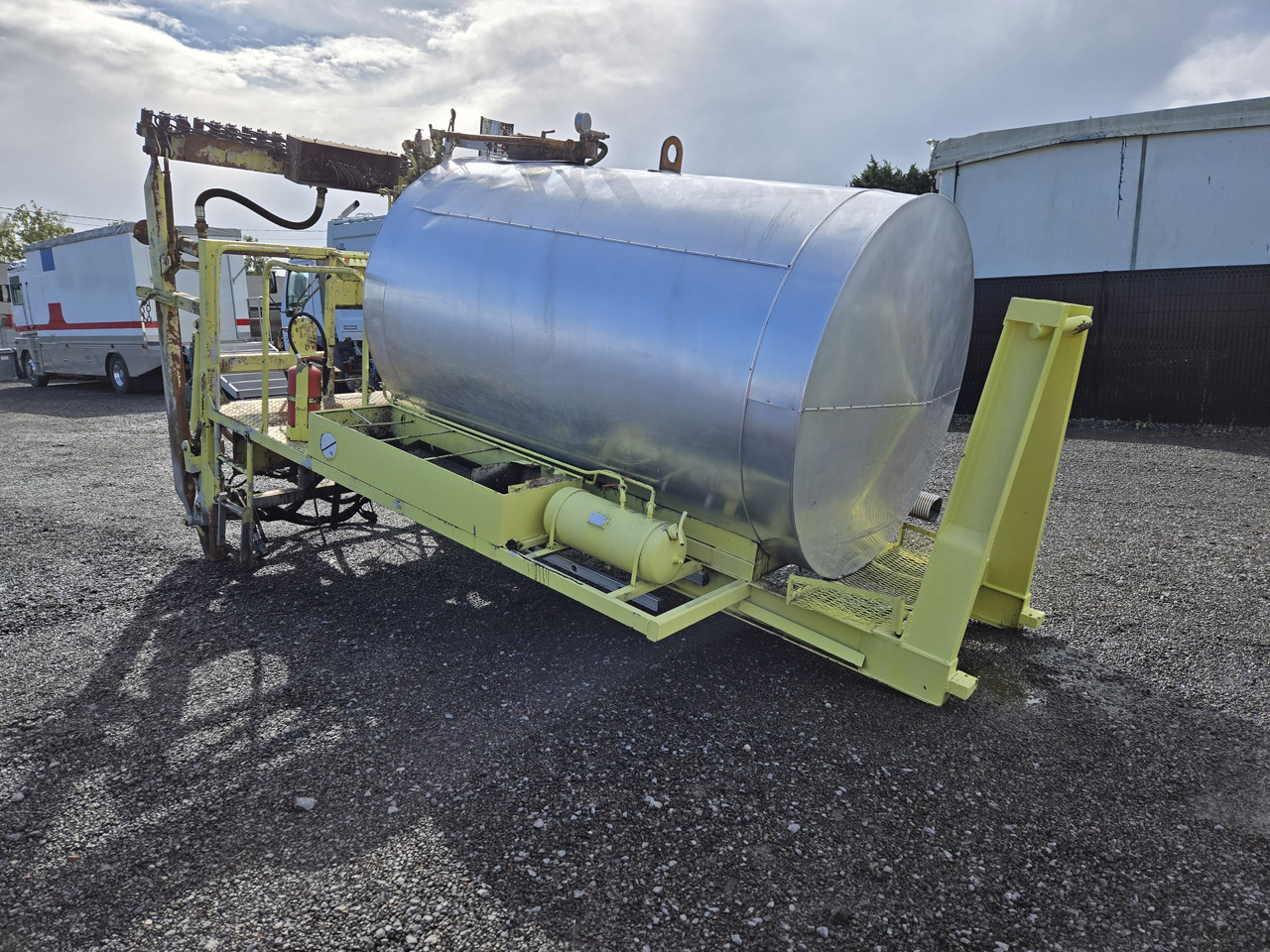 RINCHEVAL SECMAIR MAUGUIN - Distribuidor de asfalto: foto 2 RINCHEVAL SECMAIR MAUGUIN - Distribuidor de asfalto: foto 2