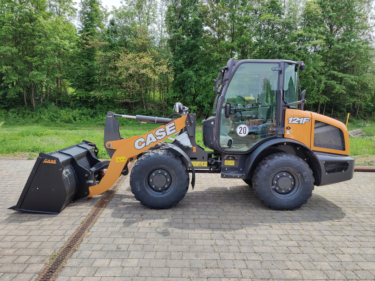 Case 121F STD ZB Radlader mit Schaufel ZB Kabine Klima HZG - Cargadora de ruedas: foto 3 Case 121F STD ZB Radlader mit Schaufel ZB Kabine Klima HZG - Cargadora de ruedas: foto 3