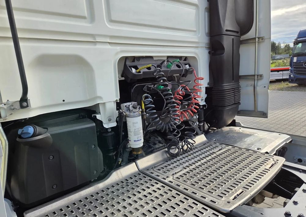 Cabeza tractora DAF XF 480 SSC: foto 9