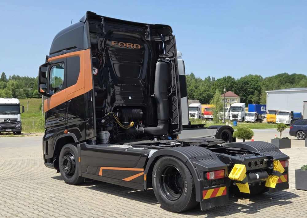 Ford F-MAX - Cabeza tractora: foto 3 Ford F-MAX - Cabeza tractora: foto 3