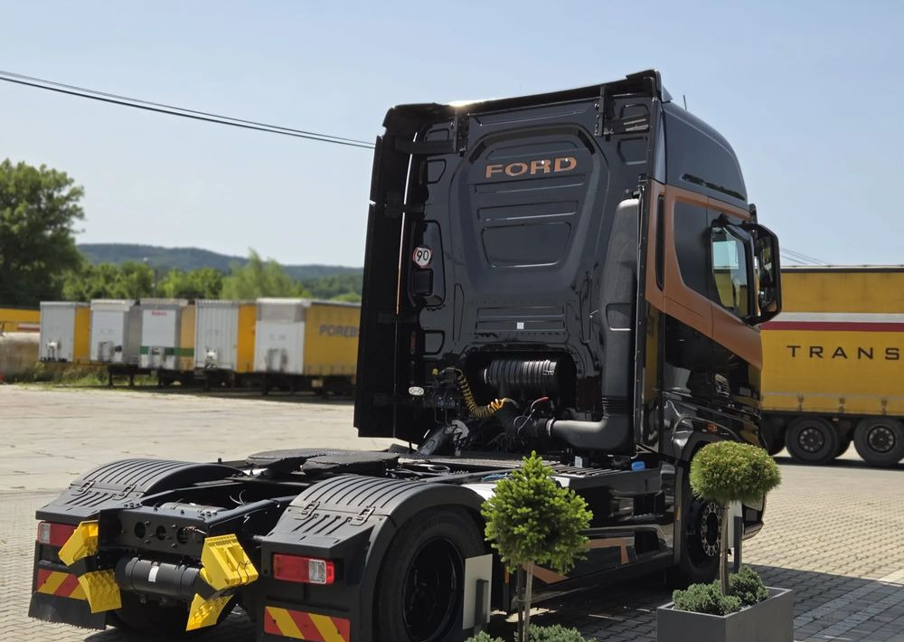 Ford F-MAX - Cabeza tractora: foto 4 Ford F-MAX - Cabeza tractora: foto 4