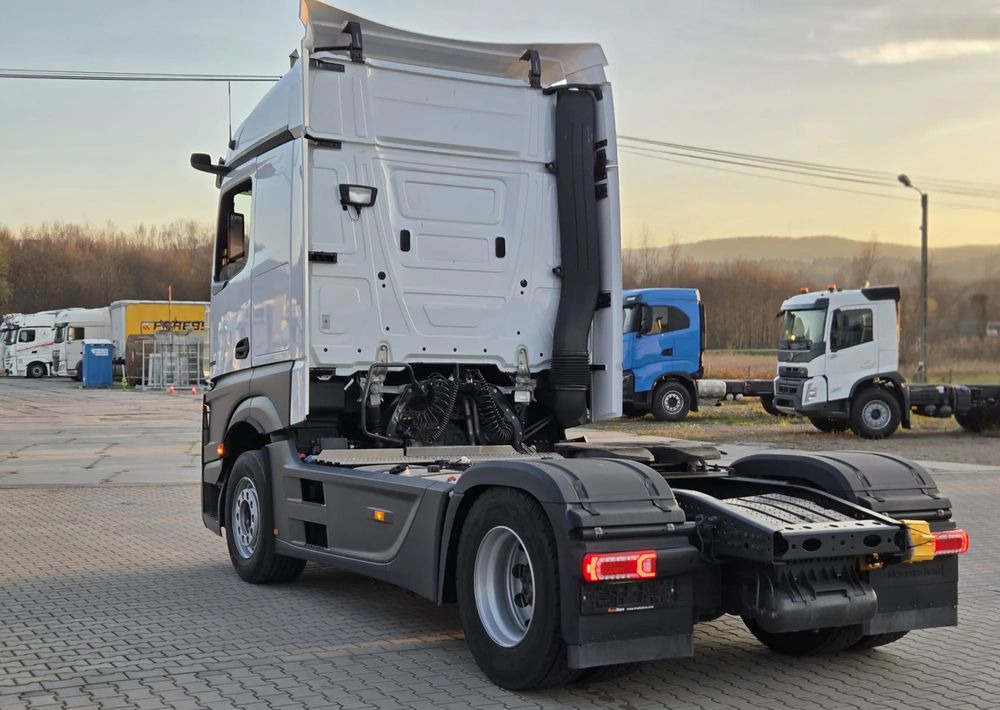 Mercedes-Benz Actros 1845/ Retarder olejowy/Klima Postojowa / Aktywny tempomat ACC/ - Cabeza tractora: foto 4 Mercedes-Benz Actros 1845/ Retarder olejowy/Klima Postojowa / Aktywny tempomat ACC/ - Cabeza tractora: foto 4