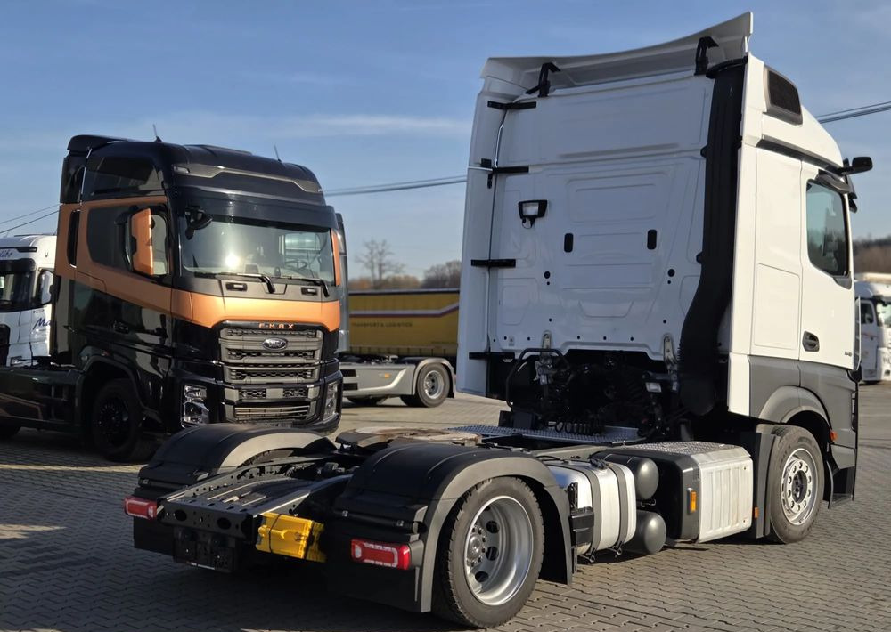 Mercedes-Benz Actros 1848 / MEGA /LOWDECK/ Retarder olejowy/ Klima Postojowa / Aktywny tempomat ACC/ - Cabeza tractora: foto 4 Mercedes-Benz Actros 1848 / MEGA /LOWDECK/ Retarder olejowy/ Klima Postojowa / Aktywny tempomat ACC/ - Cabeza tractora: foto 4