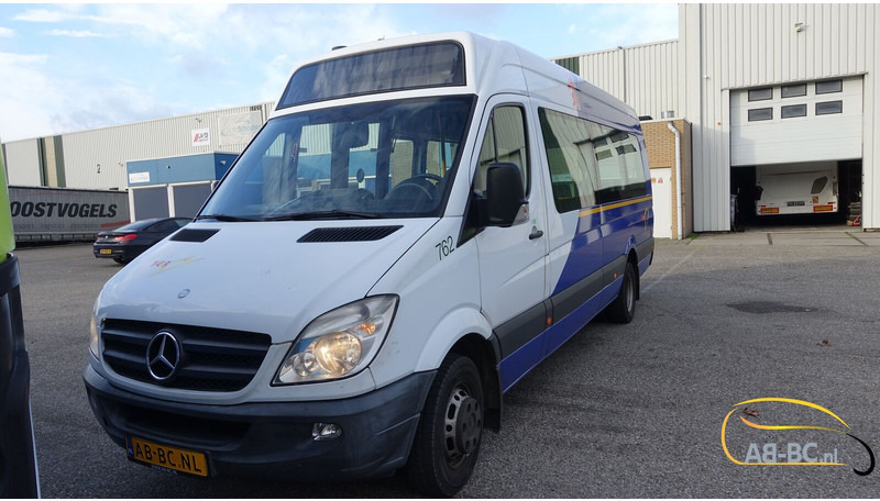 Leasing de Mercedes-Benz Sprinter Mid City - 15 SEATS EURO 5 Mercedes-Benz Sprinter Mid City - 15 SEATS EURO 5: foto 9 Leasing de Mercedes-Benz Sprinter Mid City - 15 SEATS EURO 5 Mercedes-Benz Sprinter Mid City - 15 SEATS EURO 5: foto 9