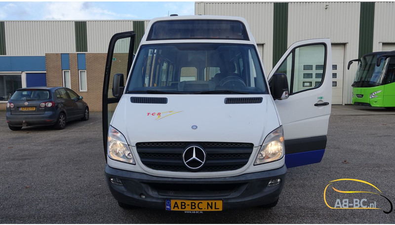 Leasing de Mercedes-Benz Sprinter Mid City - 15 SEATS EURO 5 Mercedes-Benz Sprinter Mid City - 15 SEATS EURO 5: foto 8 Leasing de Mercedes-Benz Sprinter Mid City - 15 SEATS EURO 5 Mercedes-Benz Sprinter Mid City - 15 SEATS EURO 5: foto 8