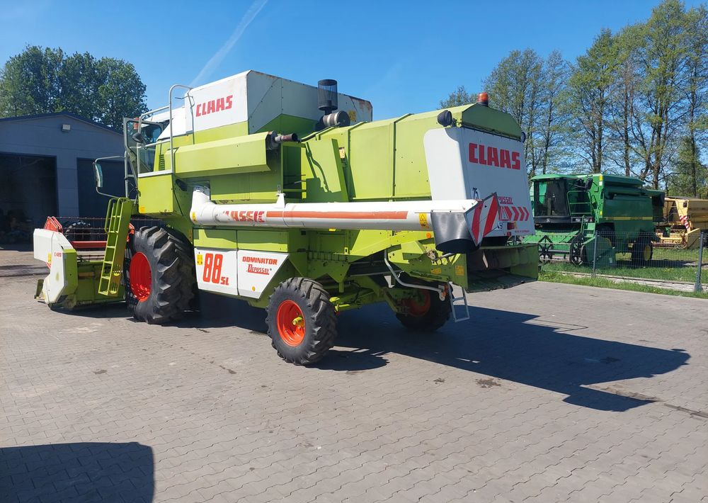 Claas Dominator 88SL - Cosechadora de granos: foto 4 Claas Dominator 88SL - Cosechadora de granos: foto 4