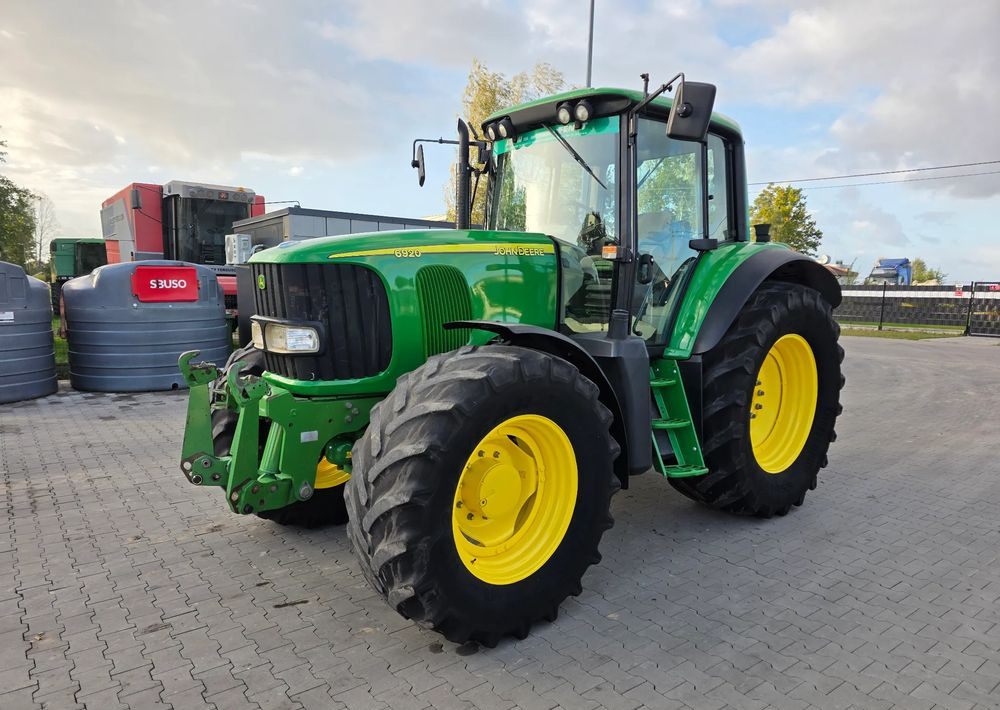 John Deere 6920 - Tractor: foto 1 John Deere 6920 - Tractor: foto 1