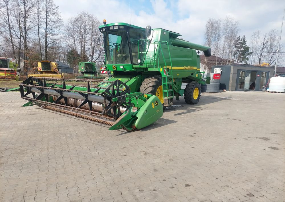 John Deere WTS 9580 - Cosechadora de granos: foto 1 John Deere WTS 9580 - Cosechadora de granos: foto 1