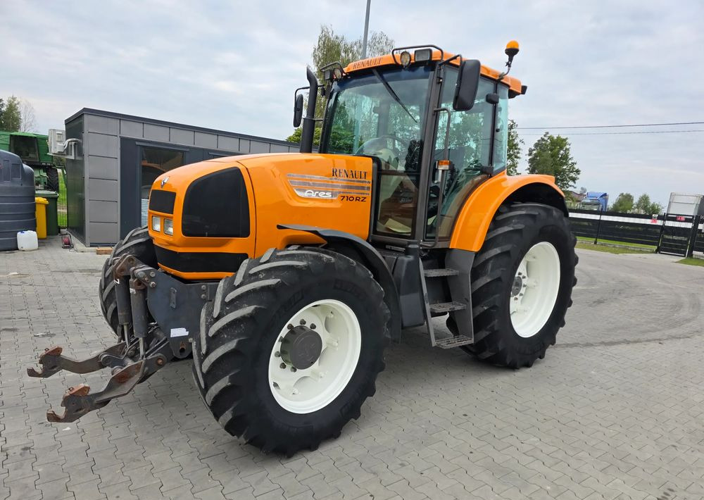 Renault Ares 710 - Tractor: foto 1 Renault Ares 710 - Tractor: foto 1